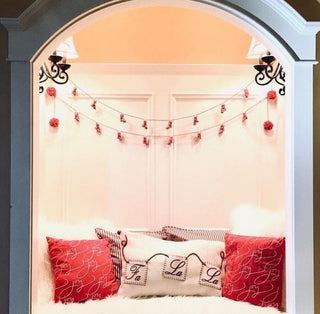 Mini-Sock Garland: Red