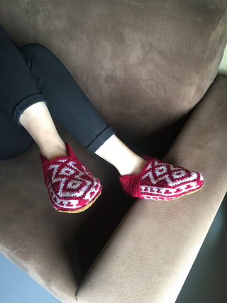 Maroon and White Mens Slipper Socks