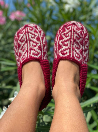 Maroon and Tan Slipper Socks - No Suede